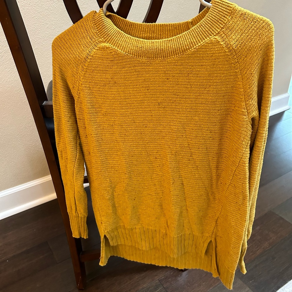 Yellowish old navy sweater, never worn.